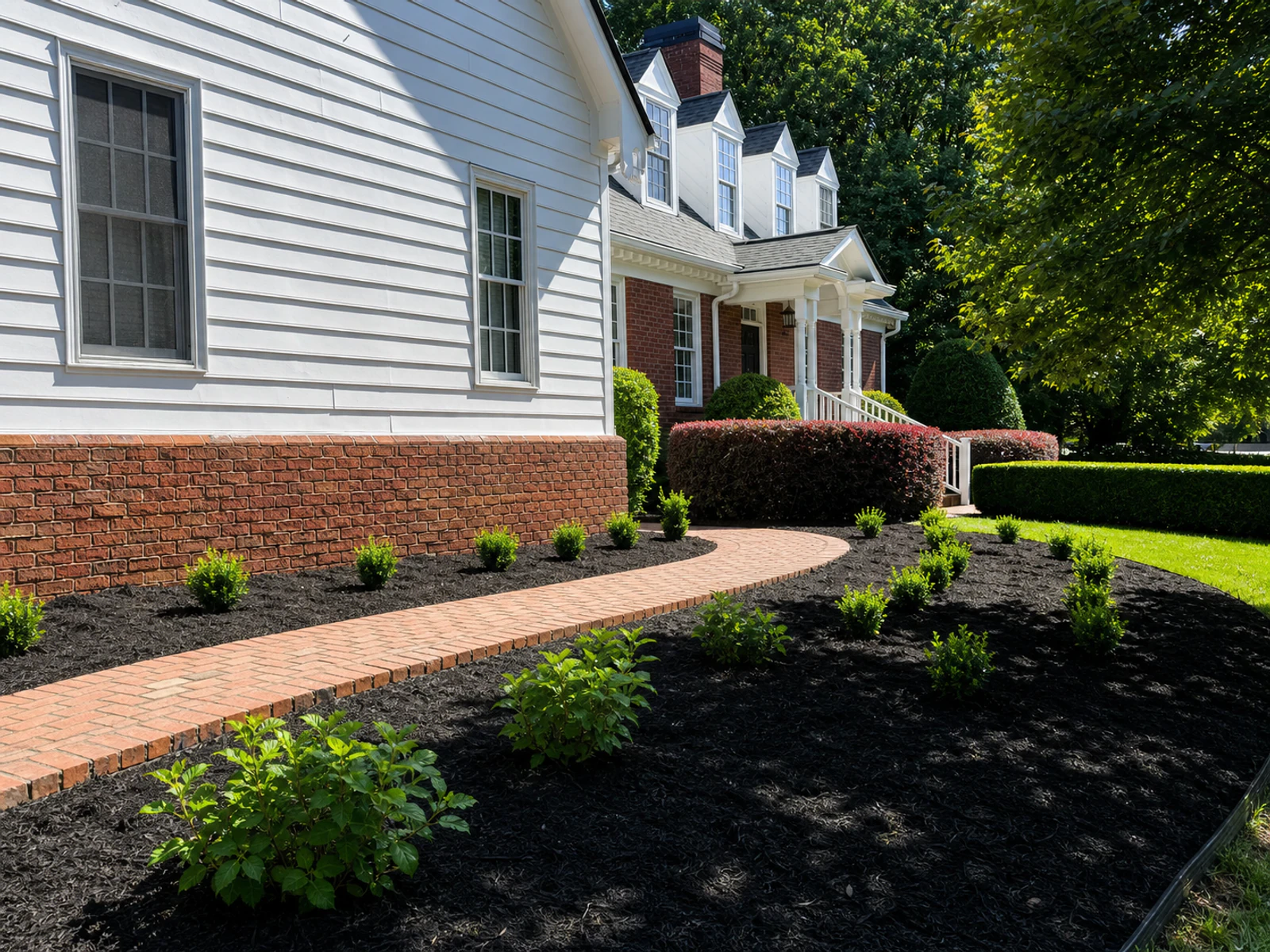Completed mulch installation by E&D Landscaping